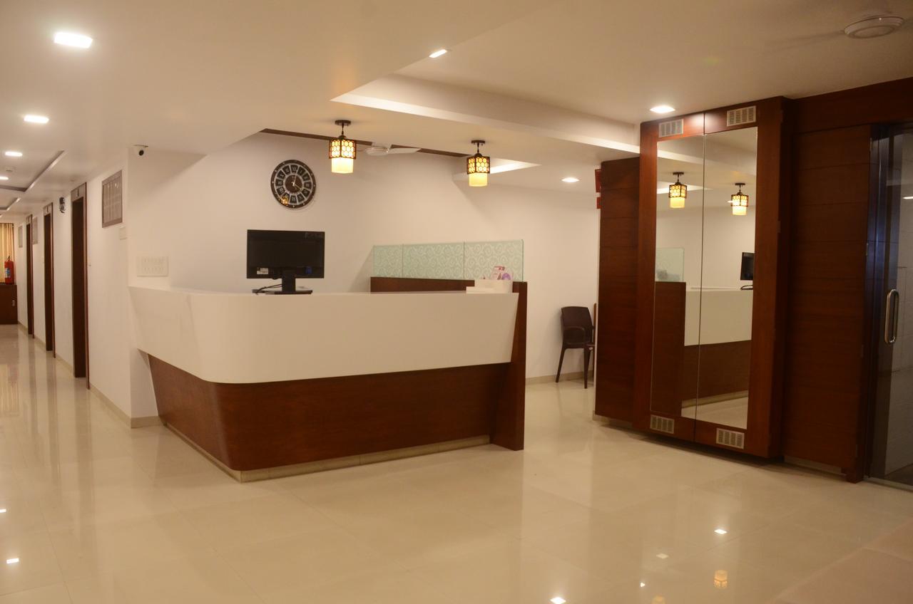 Hotel Ideal Vadodara Eksteriør bilde
