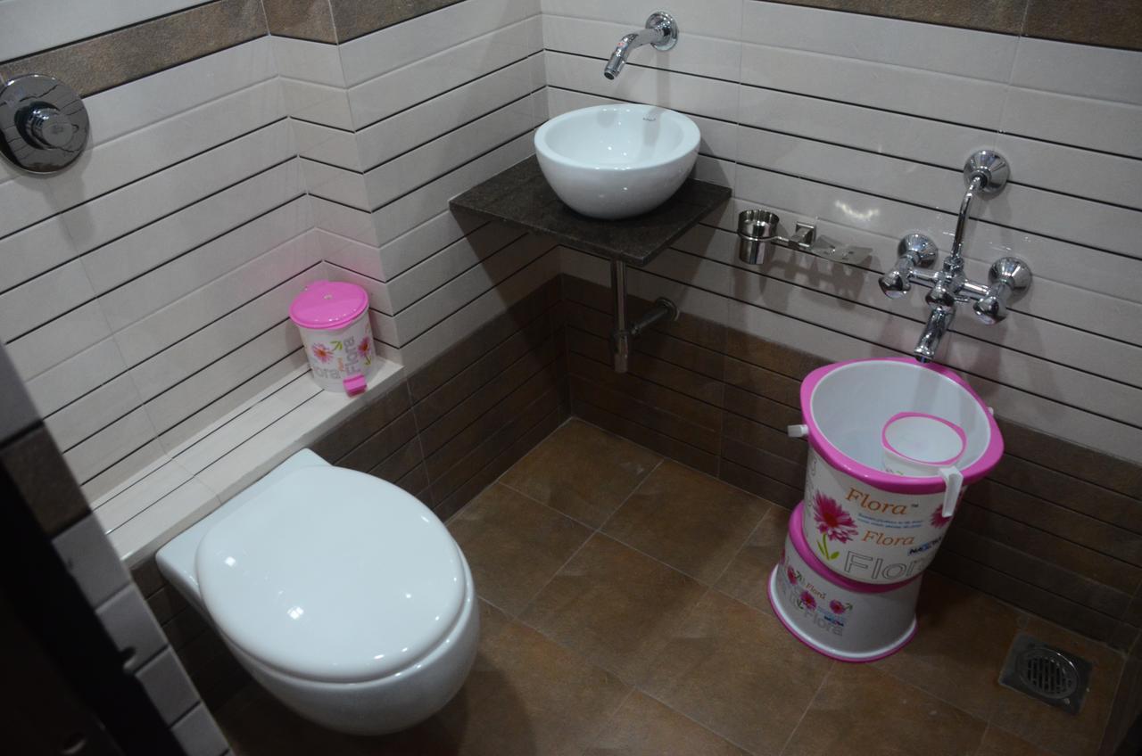 Hotel Ideal Vadodara Eksteriør bilde